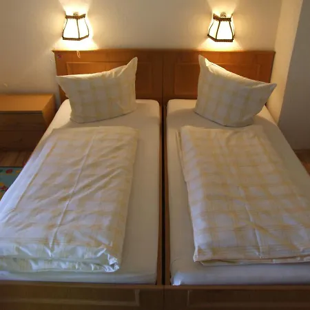 Hauserwirt Han/Misafirhane